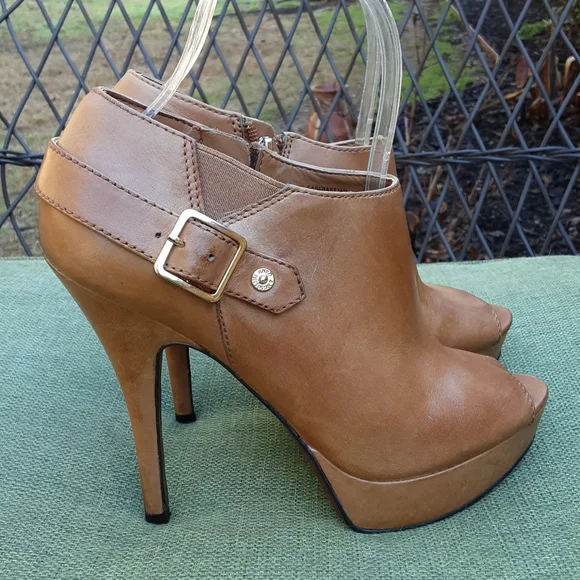 Enzo Angiolini Easebastjan Brown Leather Peep Toe Platform Heel. - Picture 4 of 16
